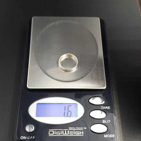 Size 4 Sterling Silver Small Cute Nature Pattern Ring - Picture 6 of 6